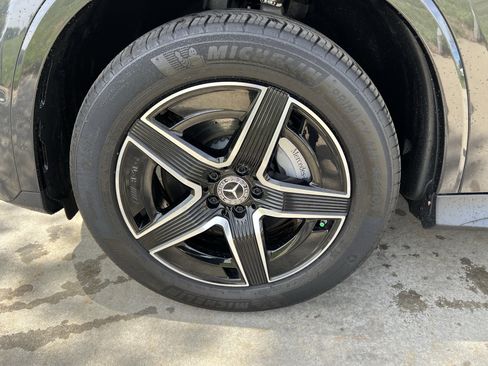 Certified 2025 Mercedes-Benz GLC 300 4MATIC image 13