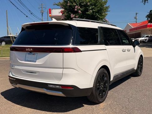 Certified 2023 Kia Carnival SX Prestige FWD image 5