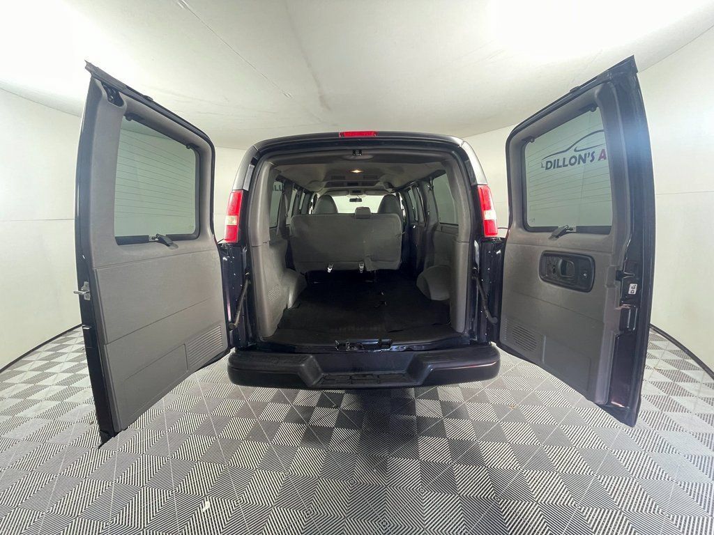 Used 2014 Chevrolet Express 1500 LS RWD image 6