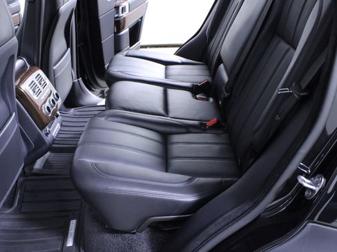 Used 2016 Land Rover Range Rover HSE image 13