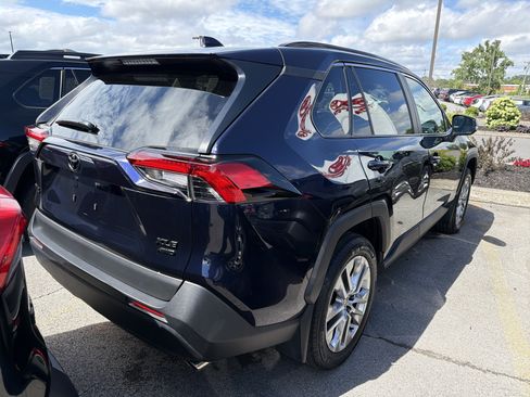 Used 2023 Toyota RAV4 XLE Premium AWD/4WD image 5