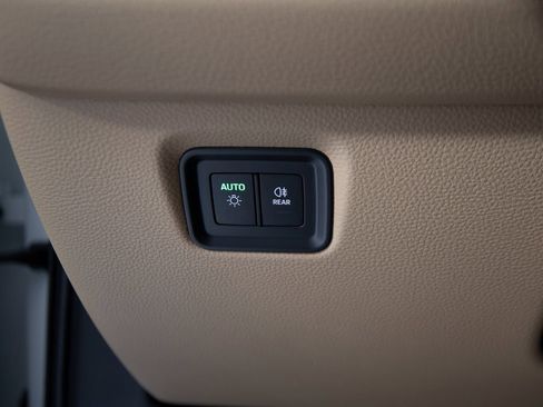 New 2026 Porsche Cayenne image 23