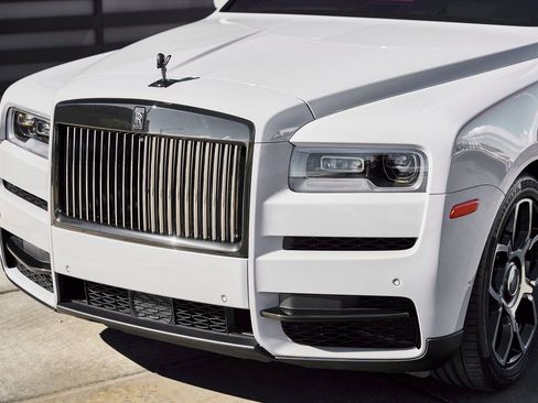 Used 2024 Rolls-Royce Cullinan Black Badge AWD/4WD image 6