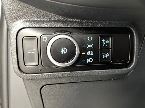 Used 2025 Ford Explorer ST-Line w/ ST-Line Street Pack AWD/4WD image 45