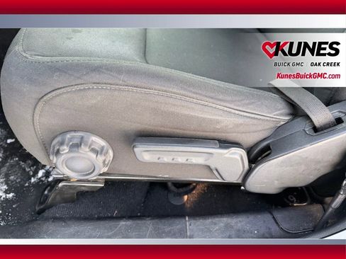 Used 2023 Jeep Wrangler Sport S image 8