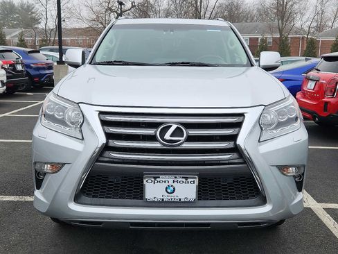 Used 2019 Lexus GX 460 Premium image 2