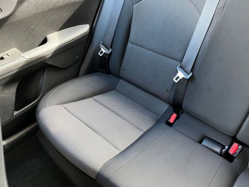 Used 2024 Kia Forte LXS image 39