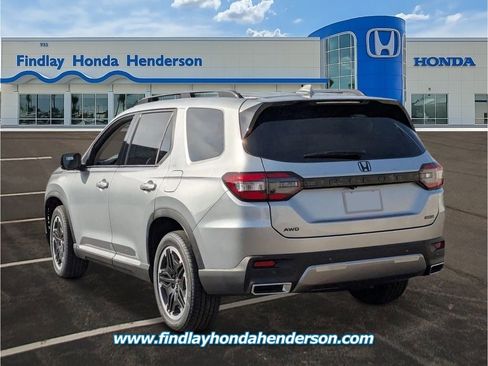 New 2026 Honda Pilot Touring image 3