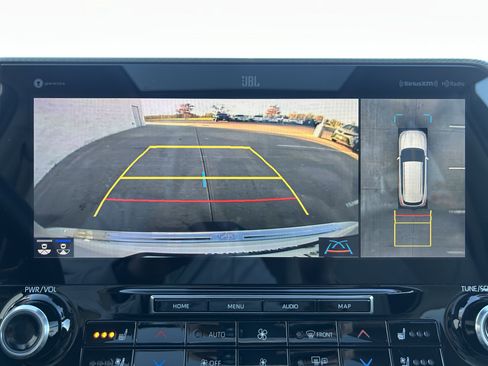 Certified 2021 Toyota Highlander Platinum image 31