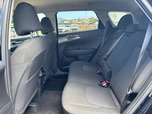 Used 2026 Kia Sportage LX FWD image 25