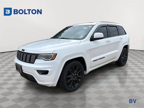 Used 2021 Jeep Grand Cherokee Laredo X image 1