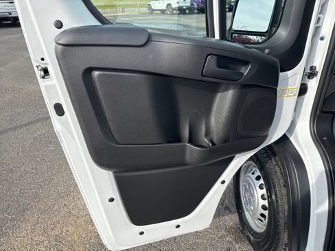 New 2026 RAM ProMaster 3500 w/ Premium Convenience Group FWD image 19