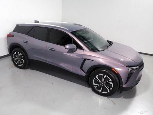 Used 2024 Chevrolet Blazer EV LT AWD/4WD image 10
