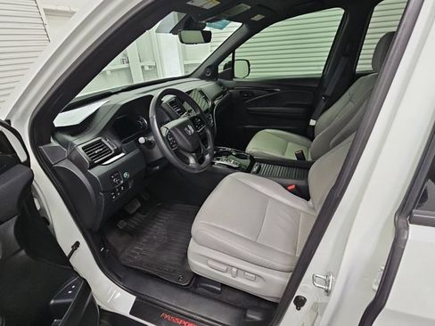 Used 2022 Honda Passport Elite image 11