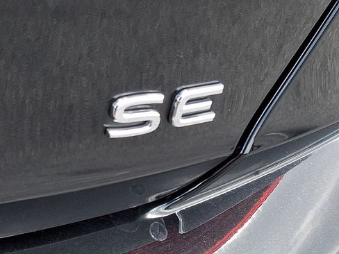 Used 2022 Volkswagen Jetta SE FWD image 30