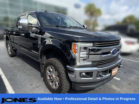 Used 2019 Ford F250 King Ranch w/ King Ranch Ultimate Package AWD/4WD image 1