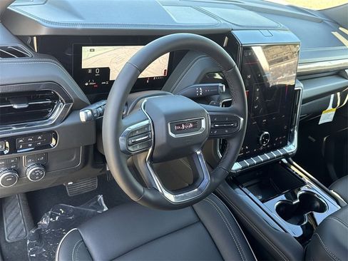 New 2026 GMC Yukon XL Elevation image 16