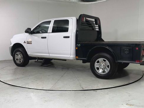 Used 2017 RAM 2500 Tradesman w/ Chrome Appearance Group AWD/4WD image 3