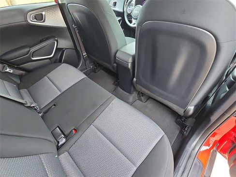 Used 2025 Kia Soul LX w/ LX Technology Package image 11