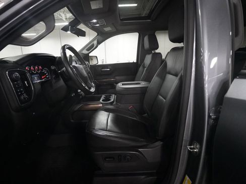 Used 2020 Chevrolet Silverado 1500 LT Trail Boss AWD/4WD image 7