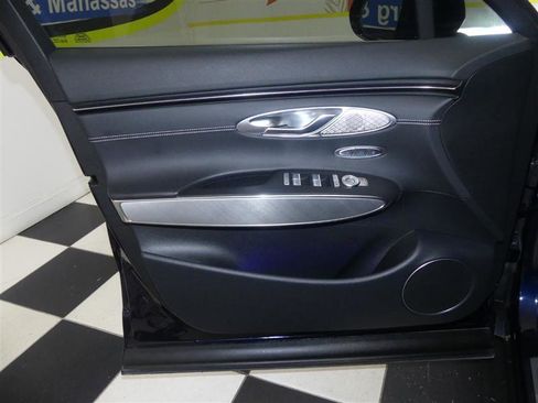 Used 2024 Genesis Electrified GV70 Advanced image 28