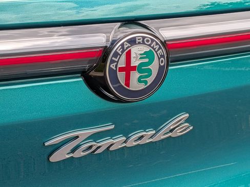 Used 2024 Alfa Romeo Tonale Veloce AWD/4WD image 29