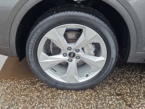 Used 2023 Audi Q5 2.0T Premium Plus w/ Premium Plus Package image 2