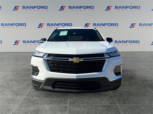 Used 2023 Chevrolet Traverse LS image 8