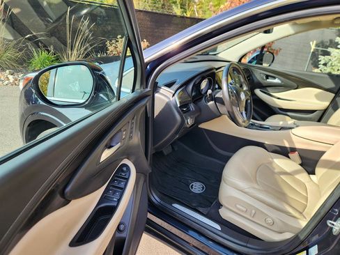 Used 2020 Buick Envision Essence image 25