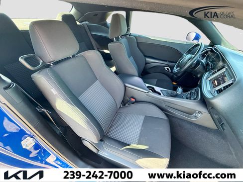 Used 2021 Dodge Challenger R/T w/ Blacktop Package image 14