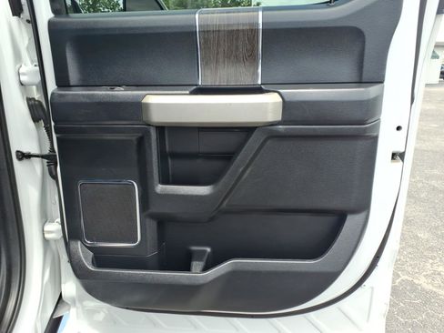 Used 2021 Ford F250 Lariat w/ Lariat Value Package AWD/4WD image 14