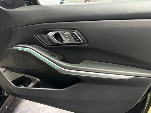 Used 2023 BMW 330e 330e Sedan 4D w/ Driving Assistance Package image 28