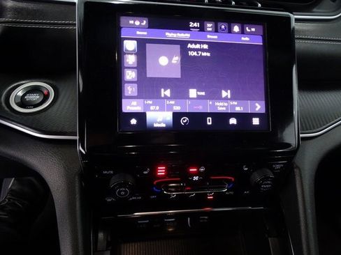 Certified 2023 Jeep Grand Cherokee Altitude image 13