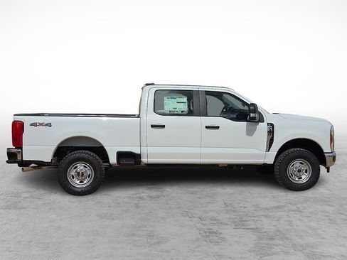 New 2026 Ford F350 XL w/ XL Off-Road Package AWD/4WD image 12