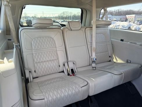 Used 2020 Lincoln Navigator L Black Label w/ Cargo Convenience Package image 16