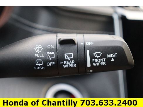 Used 2024 Jeep Grand Cherokee Altitude image 11