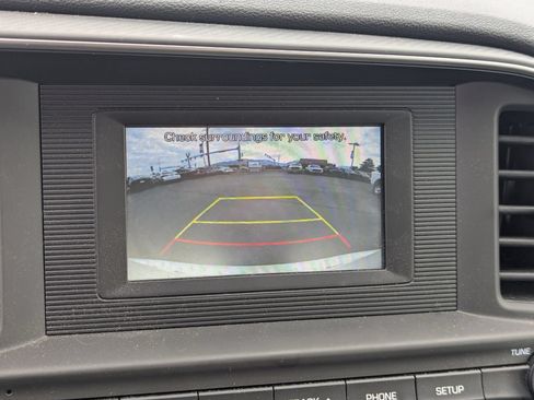 Used 2019 Hyundai Elantra SE w/ Cargo Package FWD image 16