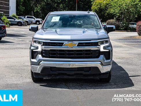 Used 2025 Chevrolet Silverado 1500 LT RWD image 11