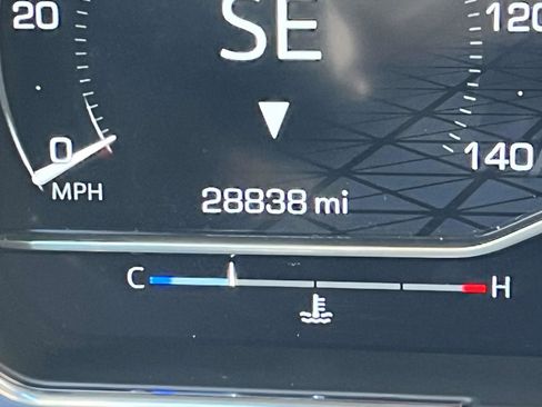 Used 2024 GMC Sierra 1500 Denali w/ Denali Reserve Package image 4