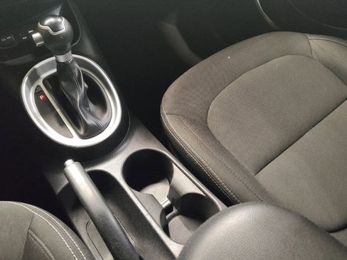 Used 2019 Kia Soul FWD image 26