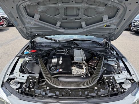 Used 2020 BMW M4 Convertible w/ Competition Package RWD image 40