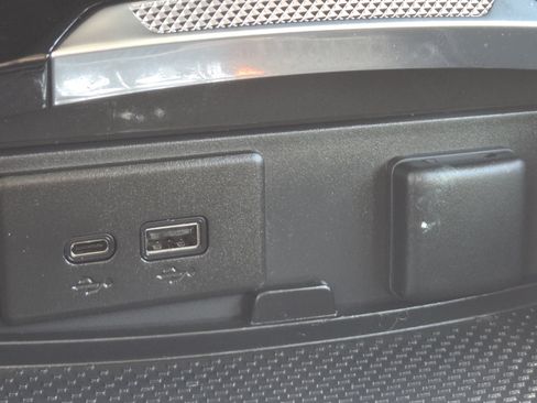 Used 2024 Buick Envision Sport Touring AWD/4WD image 6