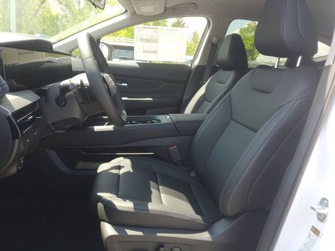 New 2025 Nissan Murano SV image 13