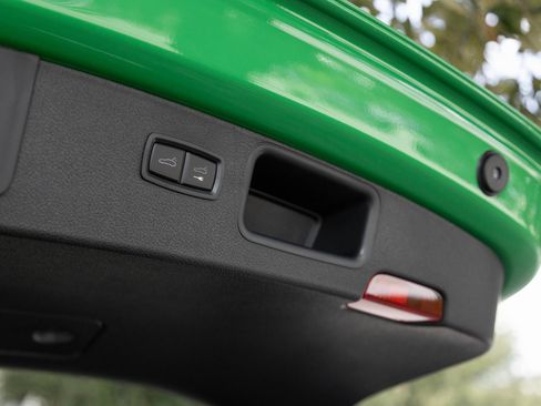 New 2026 Porsche Macan GTS image 31