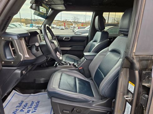 Used 2022 Ford Bronco Outer Banks w/ Sasquatch Package AWD/4WD image 12