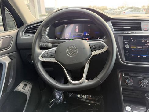 Used 2024 Volkswagen Tiguan Wolfsburg Edition image 13