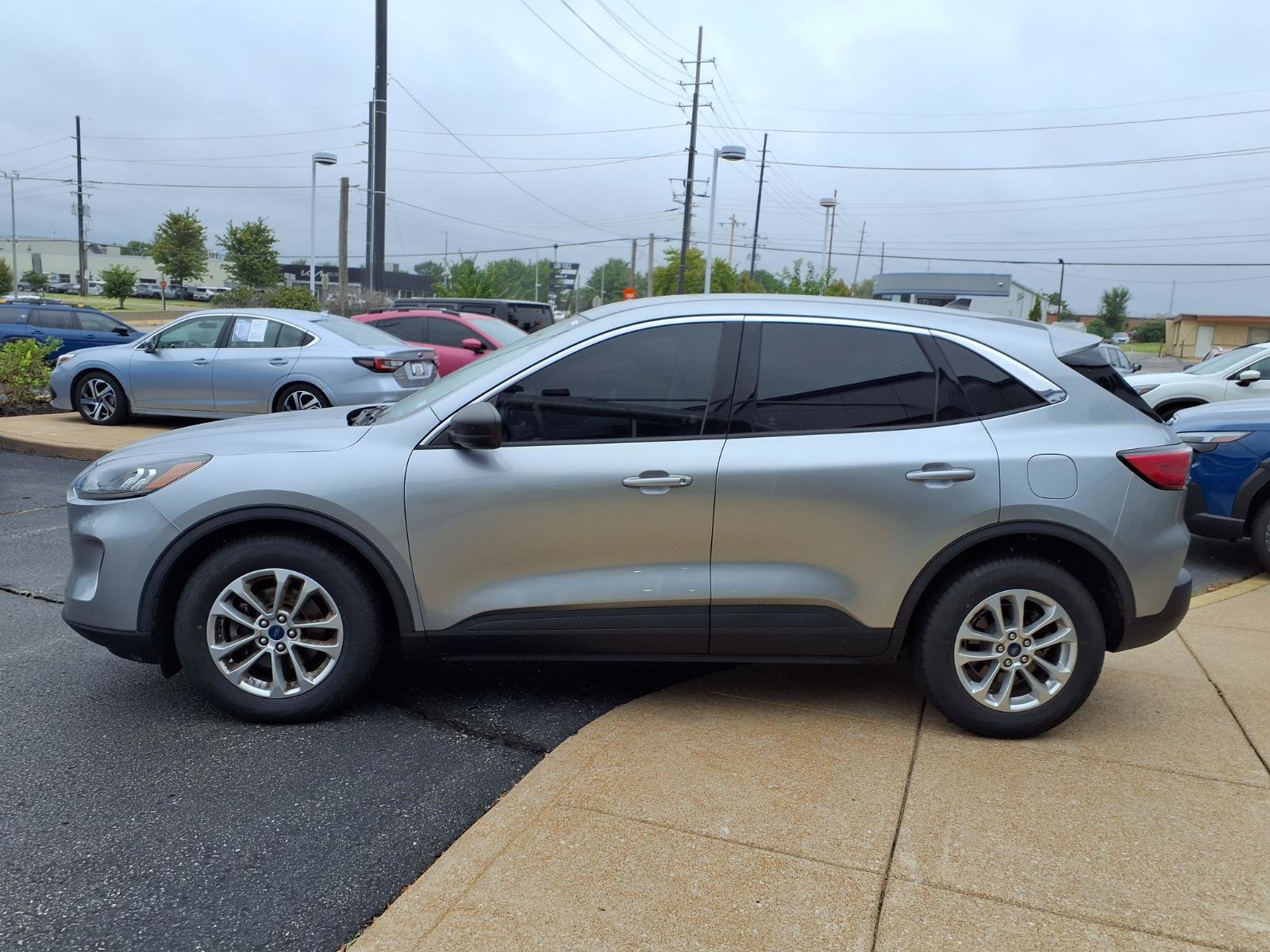Used 2022 Ford Escape SE FWD image 22