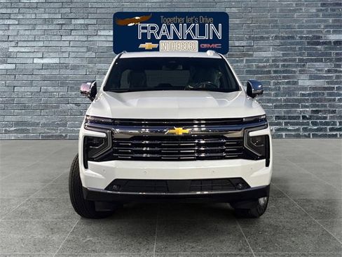 New 2026 Chevrolet Suburban Premier image 8