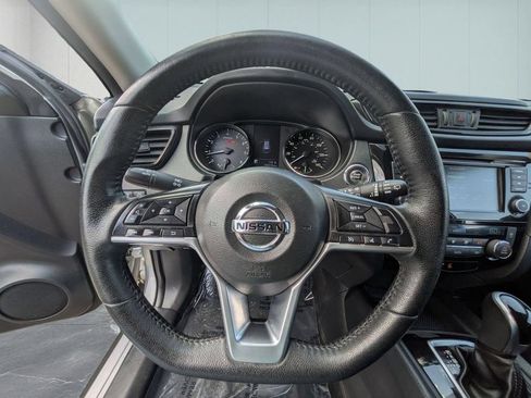 Used 2020 Nissan Rogue SV AWD/4WD image 18
