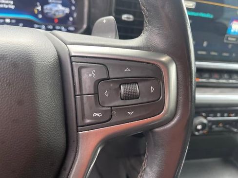 Used 2022 Chevrolet Silverado 1500 LTZ AWD/4WD image 10